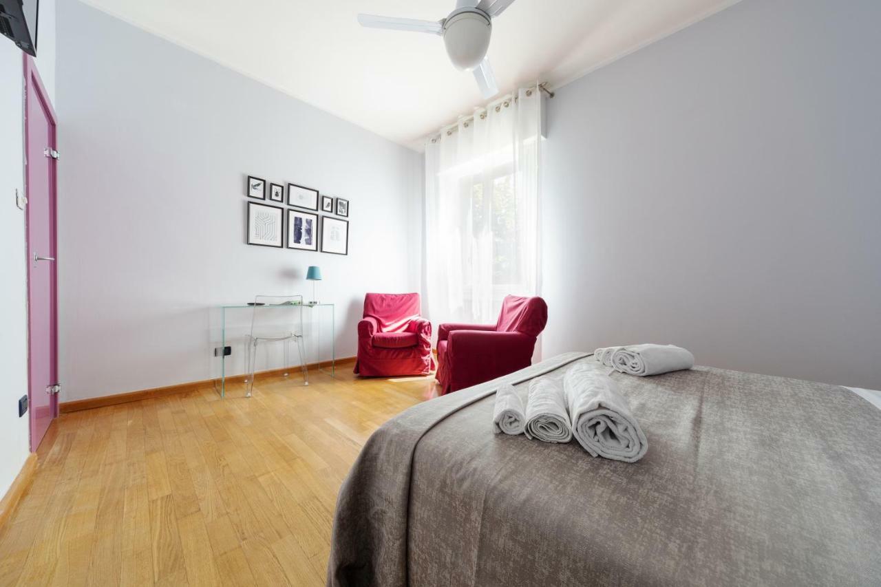 Sant'Orsola Colorful Huge Apartment Bologna Bagian luar foto