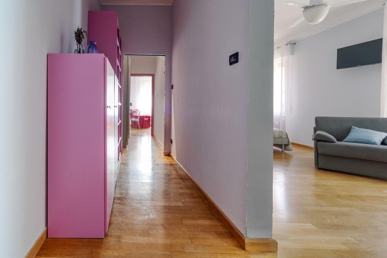 Sant'Orsola Colorful Huge Apartment Bologna Bagian luar foto